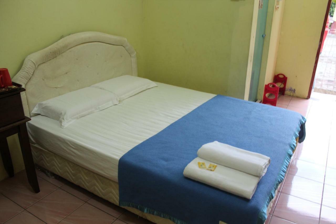Liwagu Lodge Ranau Buitenkant foto